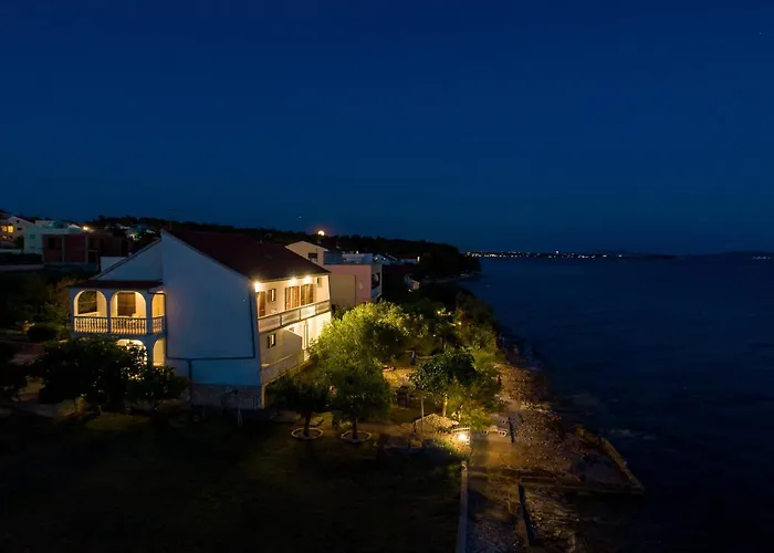 Family Friendly Seaside Apartments Kozino, Zadar - 5756