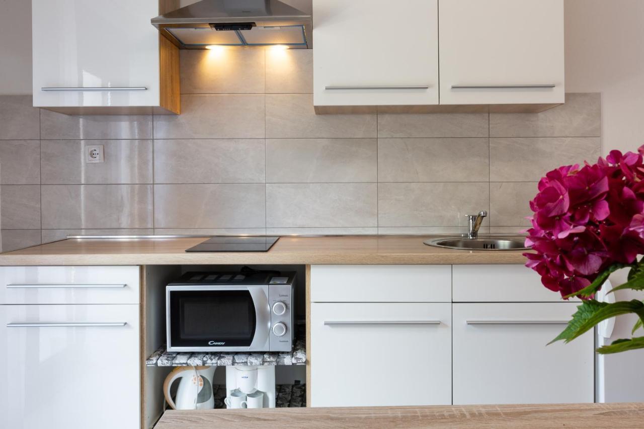 Family Friendly Seaside Kozino, Zadar - 5756 Apartma Petrcane