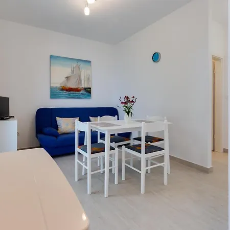 Family Friendly Seaside Apartments Kozino, Zadar - 5756 Petrcane Exterior photo